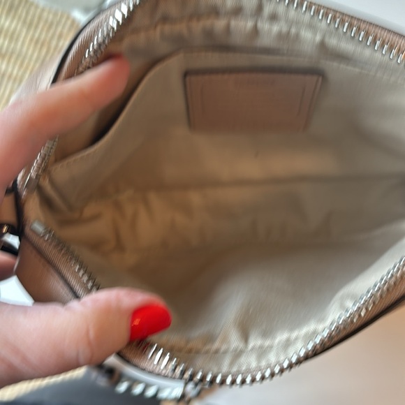 Coach | Light Khaki Leather Flight Bag #F25362 - Picture 10 of 11